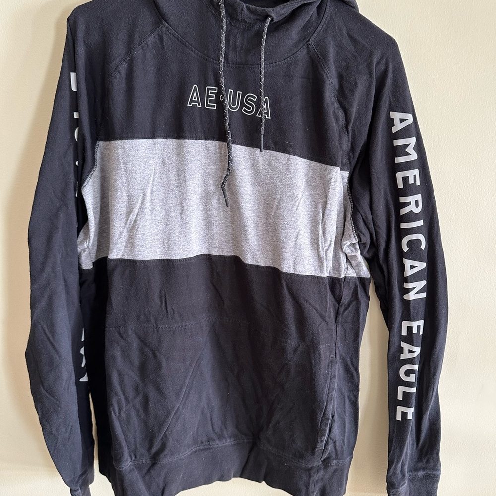 American Eagle lightweight hoodie